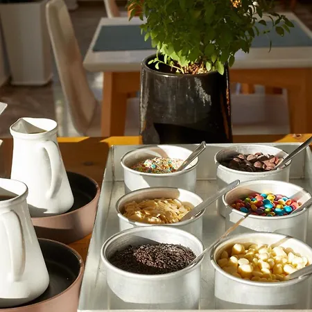 Hermes Hotel Kamari (Santorini)