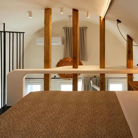 Hermes Hotel Kamari (Santorini)